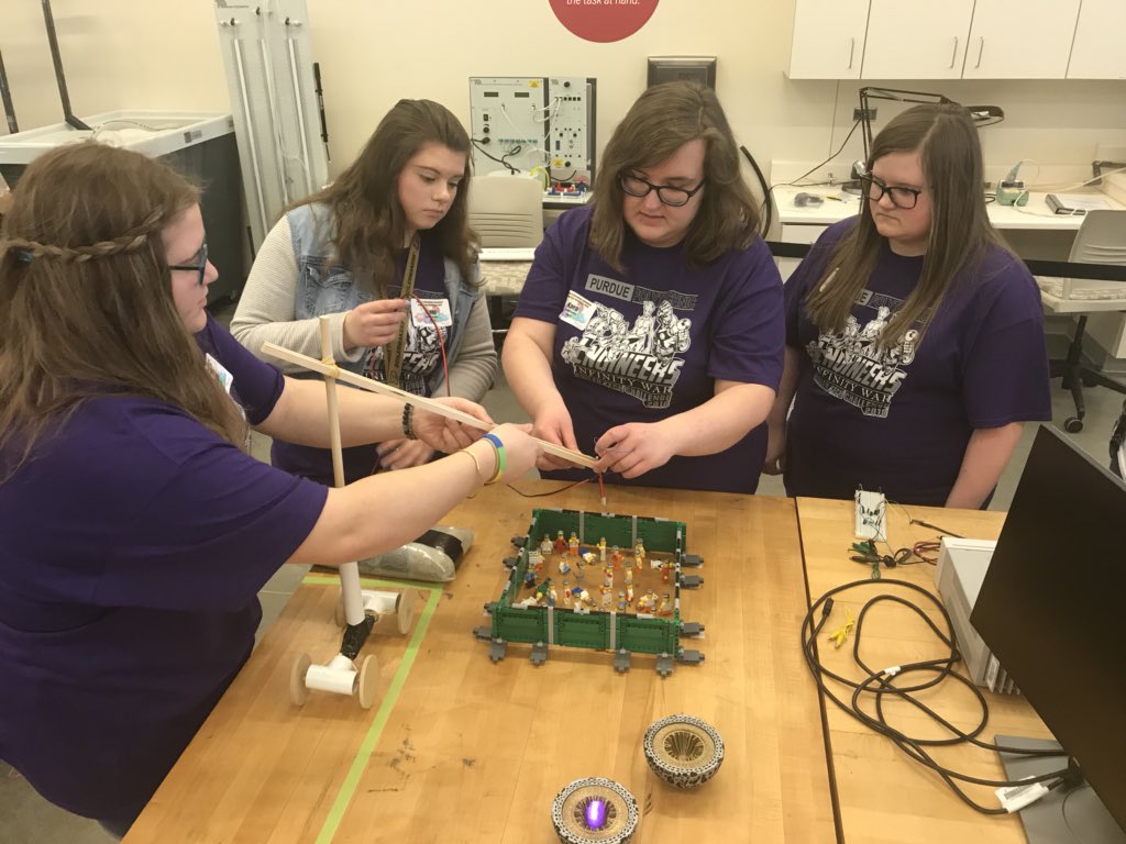 BCHSEngrTech's tweet image. Save It Competition. New York City is under attack! Students must use an electromagnet to save people from the city. Go Eagles! #boilertech #purduecolumbus #BCHS