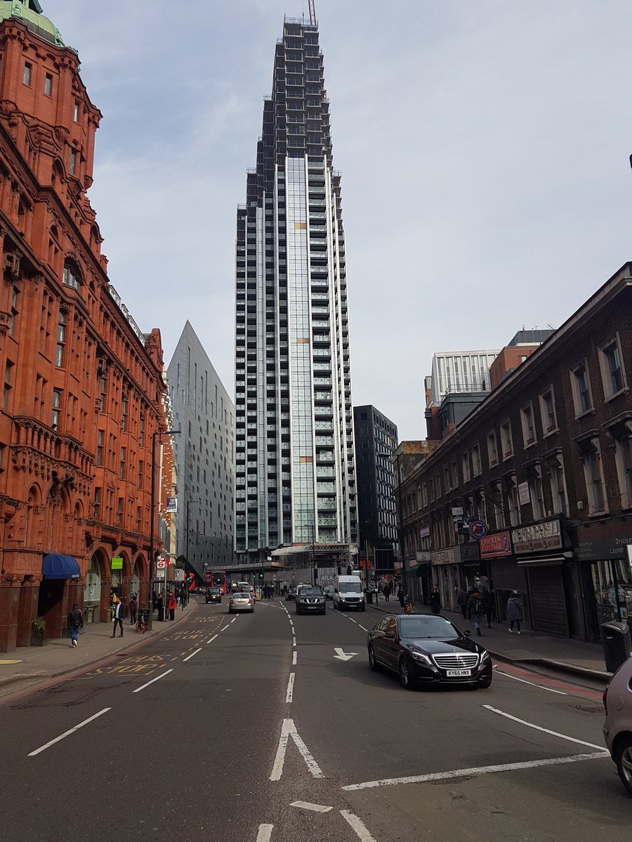 AtlasEC1's tweet image. The crane has now been taken down, revealing a striking facade at #TheAtlasBuilding, which stands proud at the end of #CityRoad in #Shoreditch.