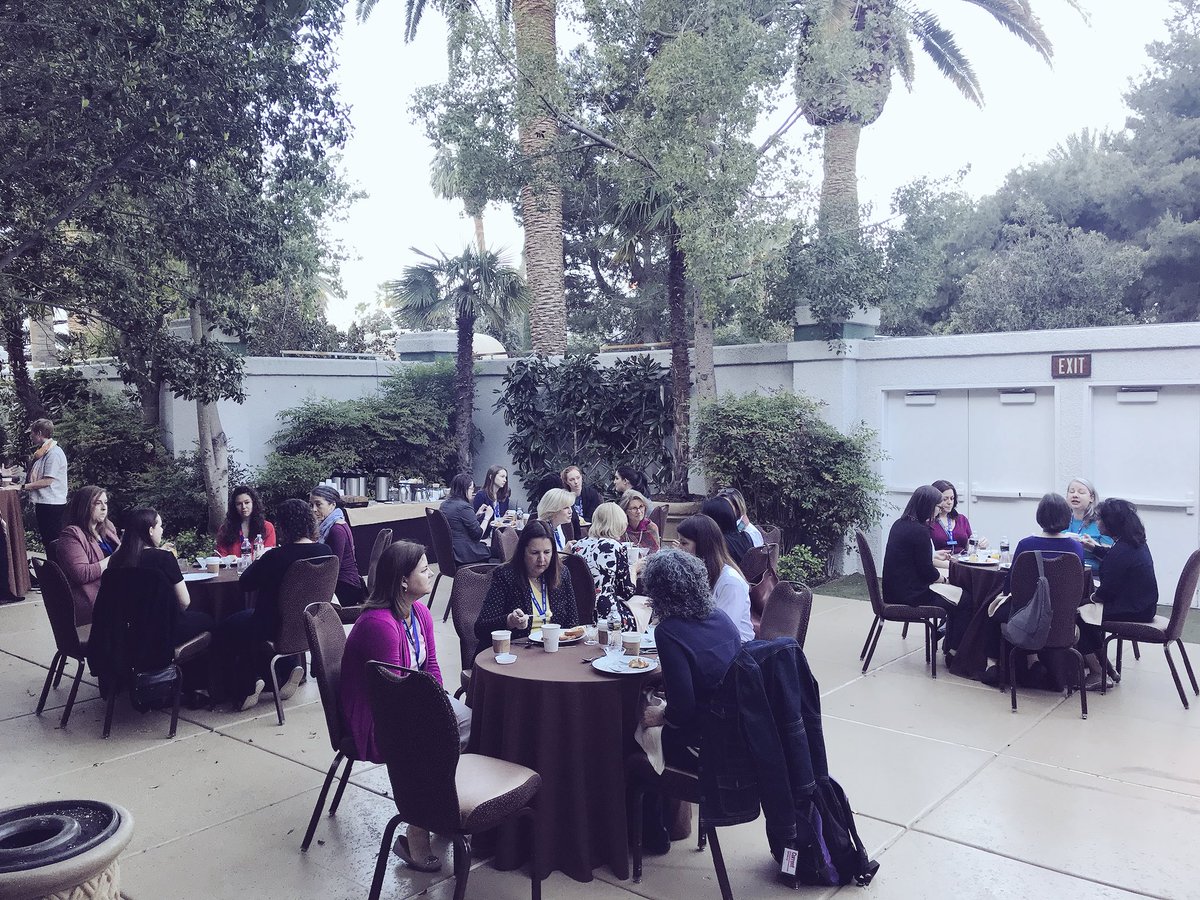 LinaBlanco's tweet image. #PMWIL breakfast = a room filled with the mighty women of public media. Just announced a dynamo mentorship program to get YoPro women into positions of leadership. 👏🏽 #TechCon18