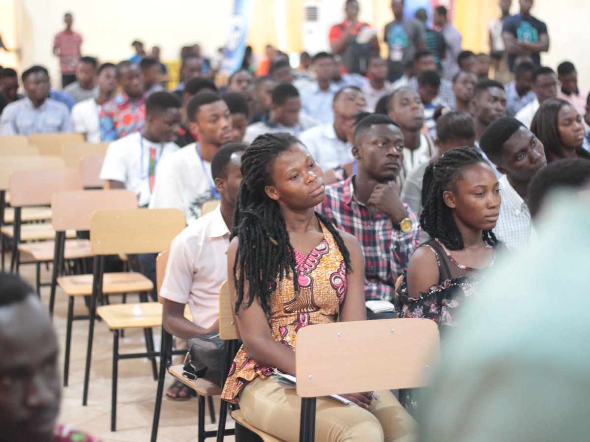 darteymedia's tweet photo. The audience are very much engrossed in the discussions going on. Panel discussions still ongoing.

#Hacklab2018 https://t.co/SawS4q0a24