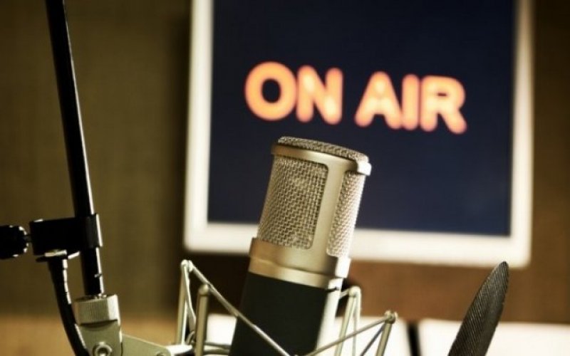 RadioRealRock's tweet photo. Alle 17 non perdete l'ultima puntata di Comma22 di Luigi Luccarini
naturalmente su https://t.co/ybSYcilOaW
#indierock #indie #newmusic #realrock https://t.co/gXfL7QJorl
