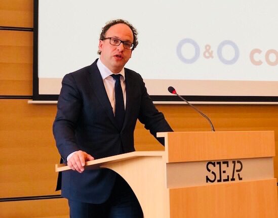 Bij O&amp;O conferentie over rol fondsen bij #levenlangontwikkelen zegt <a href="/wkoolmees/">Wouter Koolmees</a> dat we kantelpunt bereiken. Niet alleen noodzaak is er, ook de mogelijkheid om te investeren.