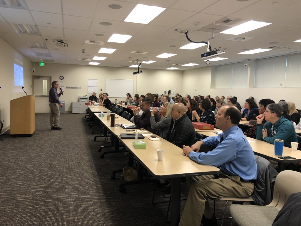 AricCoffmanMD's tweet image. @everettclinic Dr Steve Jacobson teaching us about Referral Management at the Clinical Leadership Meeting this morning.  Great discussion and takeaways on ways we improve the care of our patients.  Thank you Steve!  Commit to Care.