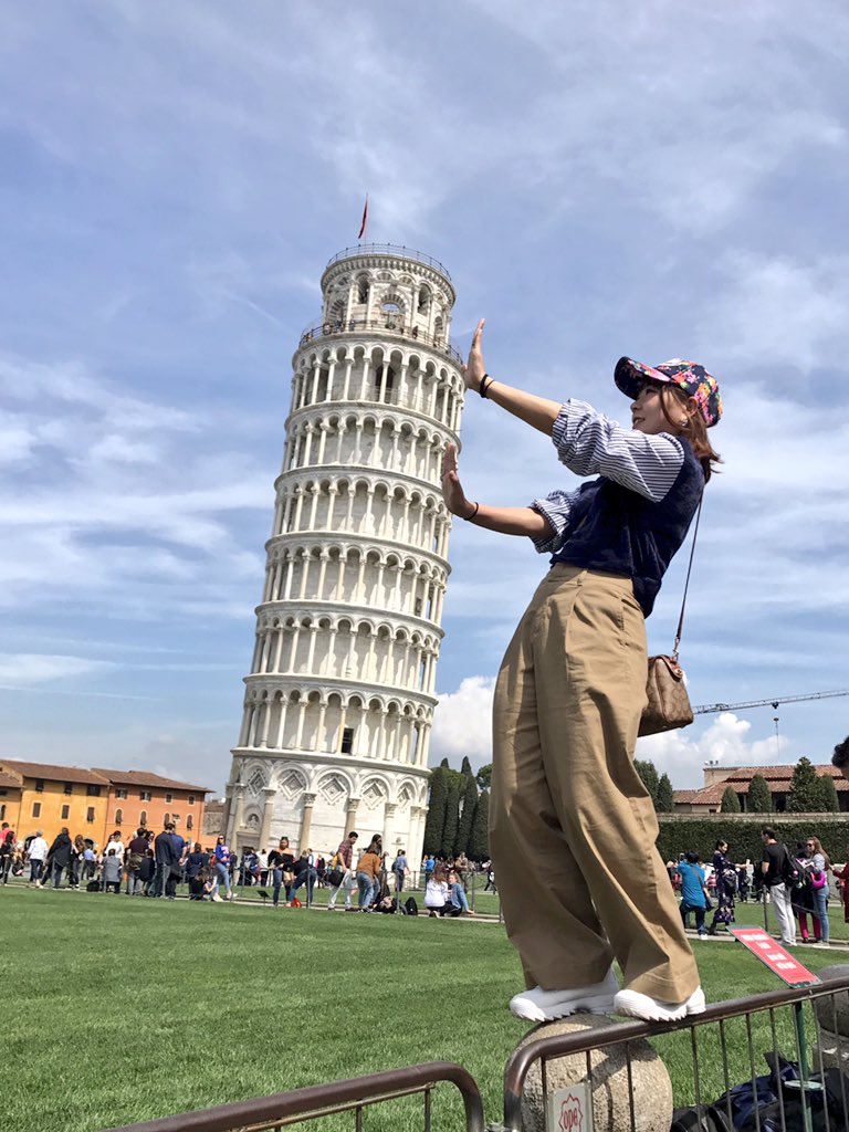 Twitter 上的 くうちゃん ピサの斜塔 見てきたぞー お決まりのポーズで 写真撮ったぞー フィレンツェ ピサの斜塔 イタリア旅行 T Co Fbis5qhzmv Twitter