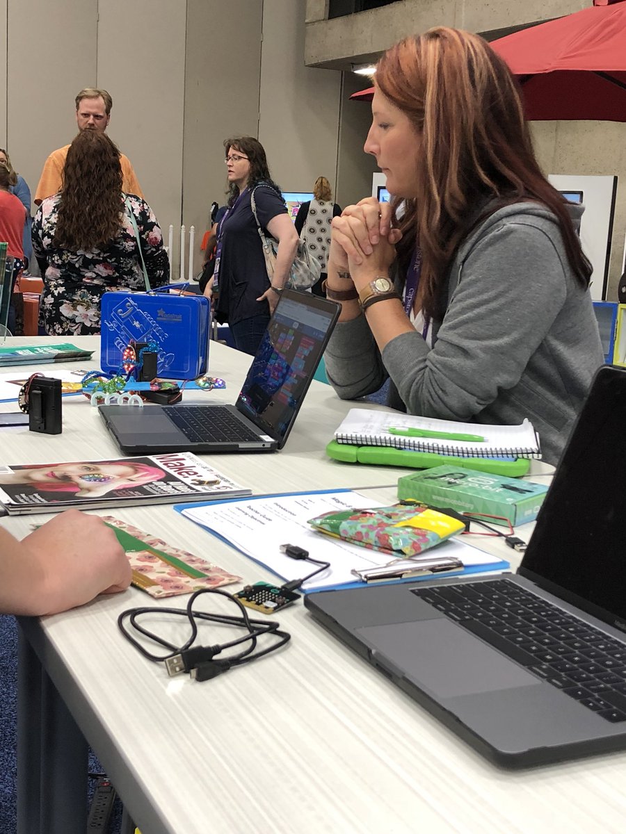 tx_innovation's tweet photo. Come check out the STEM starter kits for your library! #TXLA2018 #TXLAMakers https://t.co/if2tIgZ20S