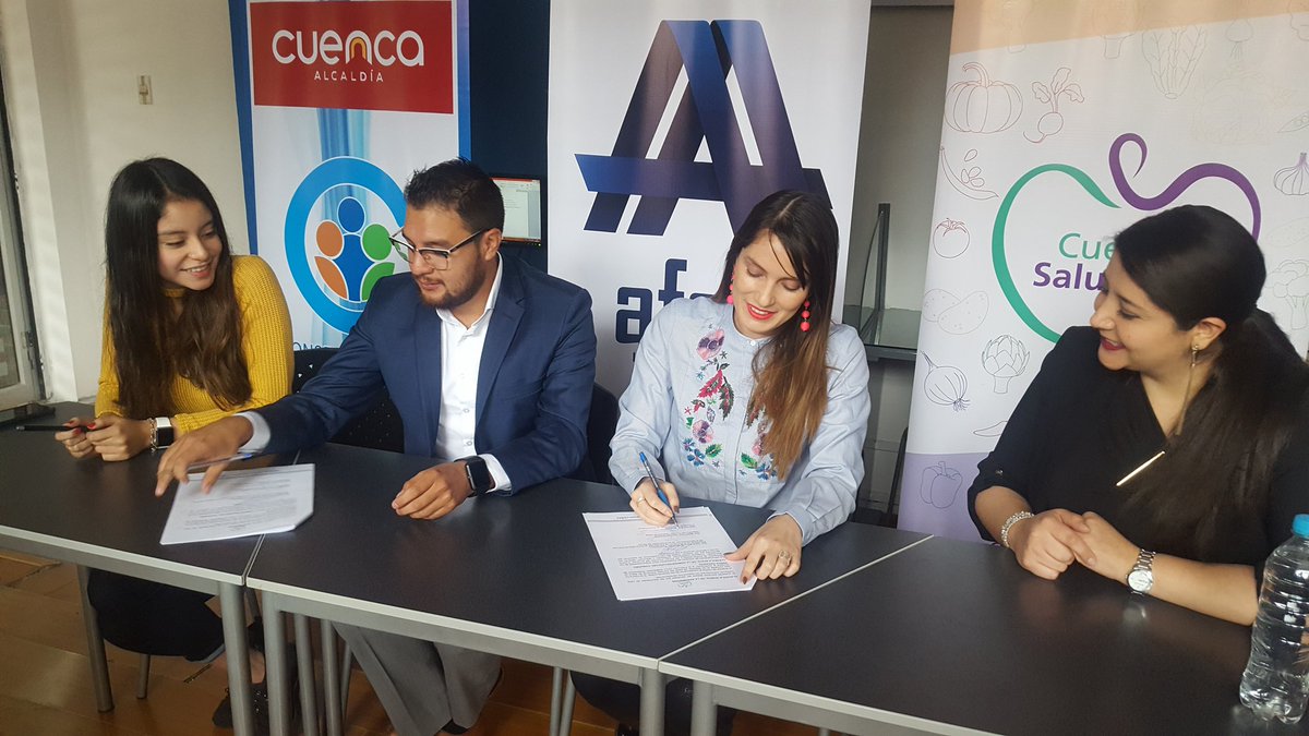 Ciudad_Saludabl's tweet photo. | Certificación Universidad Saludable |
Acabamos de firmar el convenio entre el #ConsejoCantonalDeSalud y #AsociaciónEstudiantesdeCienciasDeAdministraciónLaUniversidadDelAzuay  para la ejecución de actividades enmarcadas en el proyecto #CuencaSaludable.

@Cconsejo 
@afca_uda https://t.co/QerCUYiRIV