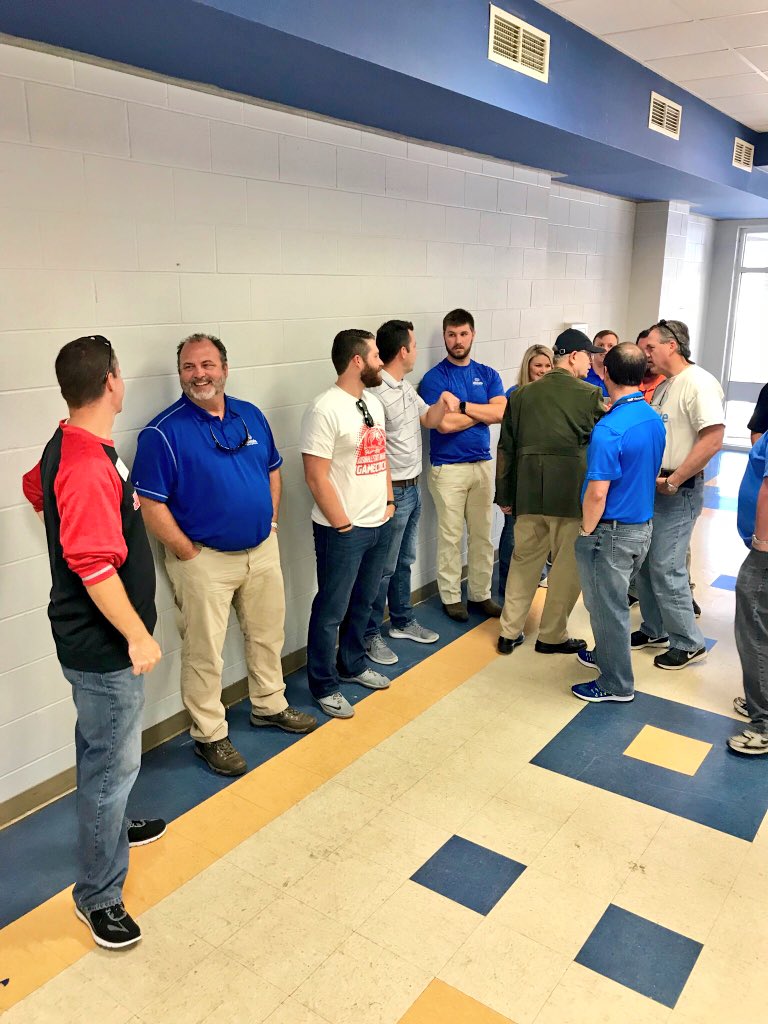 stu_mccann's tweet photo. #JSUStrong giving back. Employees from #AllState @askRegions &amp; @JaxStateVball - just some of volunteers helping w/ finish up old #KittyStone Elementary. JSU classes back Monday @abc3340 https://t.co/gmUoCcAjNf