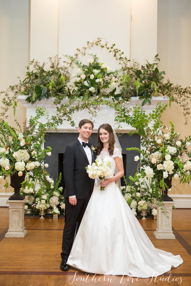 wedlookbook's tweet photo. Real Wedding on the blog today! Catherine &amp; Eden at @RoseHillNC From start to finish, Catherine and Eden's picture perfect wedding was the epitome of timeless trends. https://t.co/7Gyna9UZCe 📸 @SouthernLovestu https://t.co/UeXaplVu7u