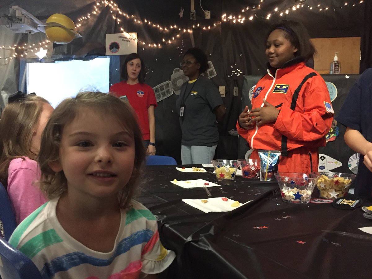 AdamPooleMEd's tweet photo. @TweetDCS_OES Spotlight students presenting on space to @BetsyHataway ‘s pre-k students. So cool @OES_Spotlight. #raisethebar #TeamDCS https://t.co/QMd8BMS6Lz