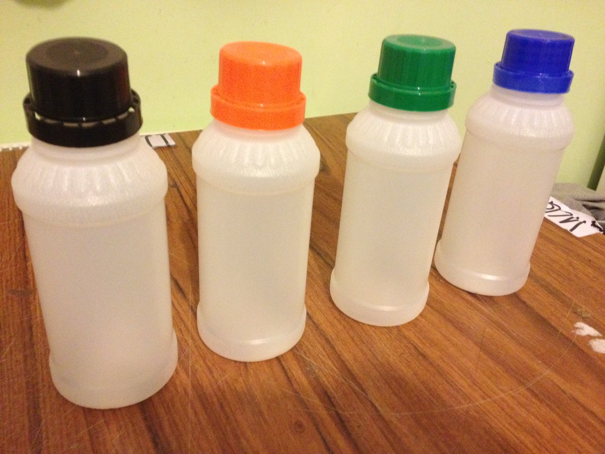 savourite_'s tweet photo. Prototype packaging for the SAVOURITE  Grab'N'Go range, what do you think folks #excitingtimes  #instantnutrition #mealinabottle #nowashingup #GrabNGo #witty4food https://t.co/FFtwevQQKy