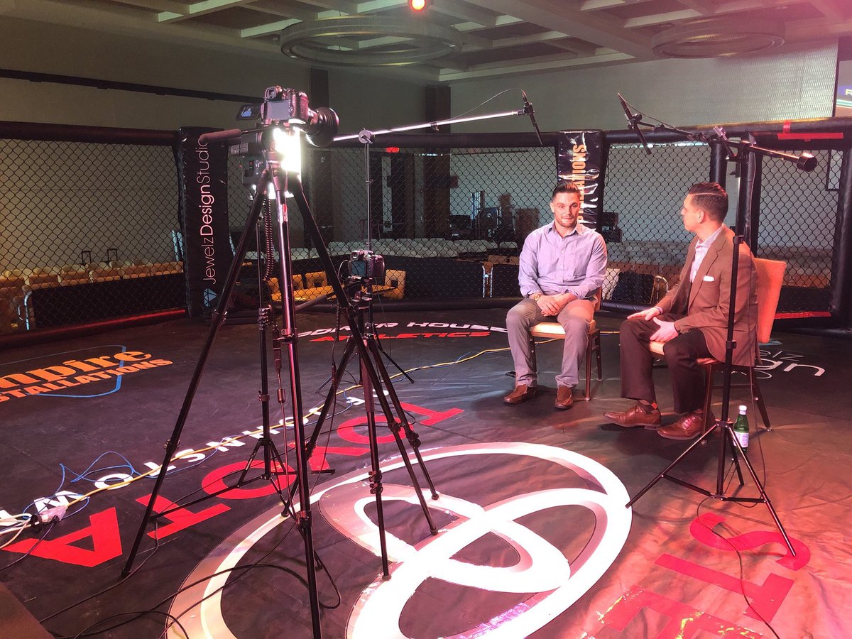 .@TommyMarcellino, a professional MMA fighter from Amsterdam who has been promoting events with @CageWarsNY, praised the casino on Thursday. “They did a ton of things to help set up the event,” Marcellino says. bit.ly/2HcSVax - @dgazette