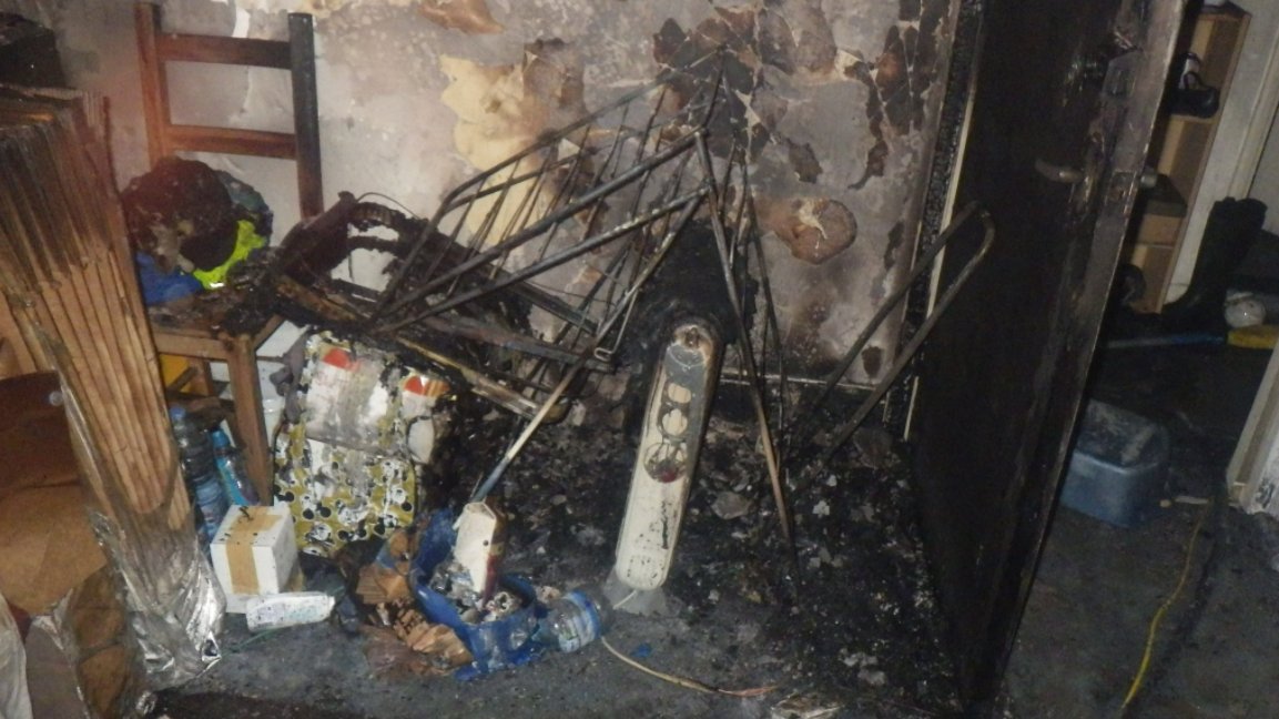 ElecSafetyFirst's tweet photo. Fight the urge to dry your clothes over an electric heater during this rainy weekend - this is what could happen! https://t.co/bFSkYZKObw Image by @LondonFire https://t.co/EnMkUzNHOO