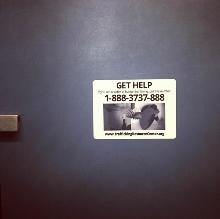 whatICwhenIP's tweet photo. @LASairport - Las Vegas, NV .. posted by @j.walk212 on Instagram #whatIseewhenIpee https://t.co/hb8RvrWGjl