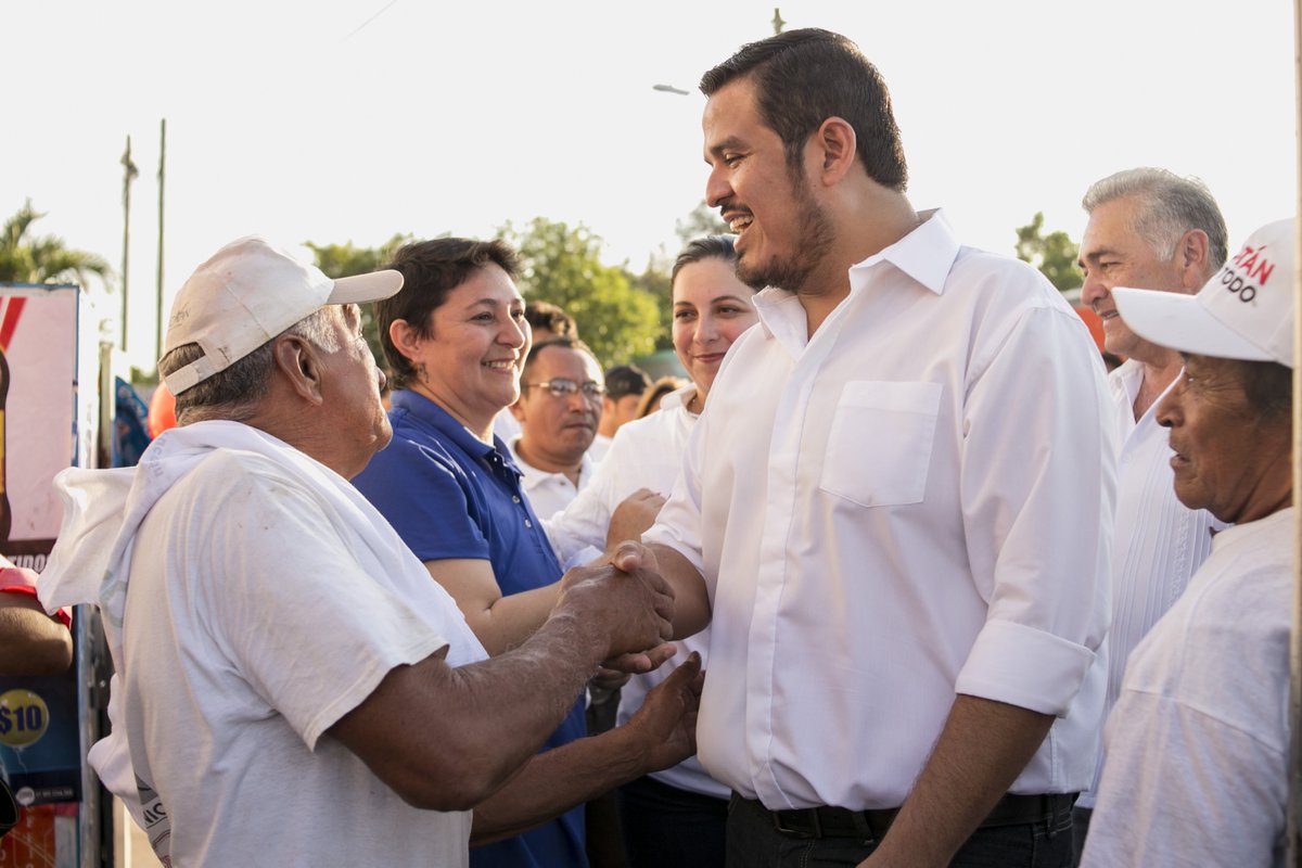Veo en muchos hombres el esfuerzo y trabajo como lo hacía mi padre por sacarnos adelante, sé que no es fácil crecer, pero Kanasín ya creció y no voy a permitir que el tiempo sea un obstáculo más para los trabajadores.