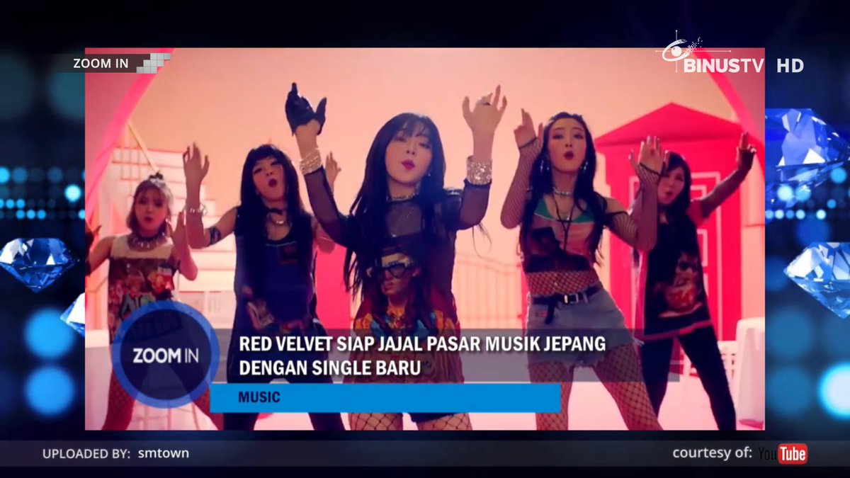 ZoomInBTV's tweet photo. #RedVelvet @RVsmtown siap jajal pasar musik Jepang nih! Yuk nonton lebih lanjut, smart viewers! #kpop #latestnews #kpopsnaps #music #musicnews #zoomin #entertainment #news #entertainmentnews #popculture #celebrity #celebrities #pop #AforAmazingApril https://t.co/e5FU74PWtX https://t.co/CnBxwofSik