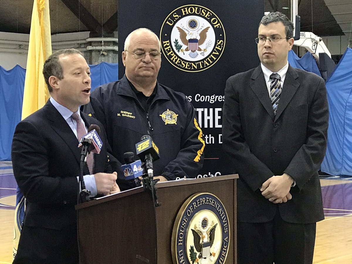 laramarierolo's tweet photo. Opioid abuse does not discriminate. 'It's in every town, every state, regardless of level of income or education' @JoshGottheimer @News12NJ https://t.co/vrq3ivZQAJ