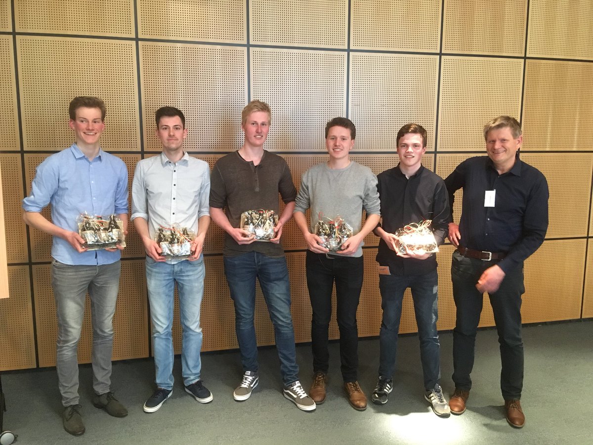 Saxion_CIV's tweet photo. Onze studenten winnen voor de 3de keer op rij de #businessgame van @WitteveenBos. #Proficiat!! https://t.co/z5bxC4ZLF7
