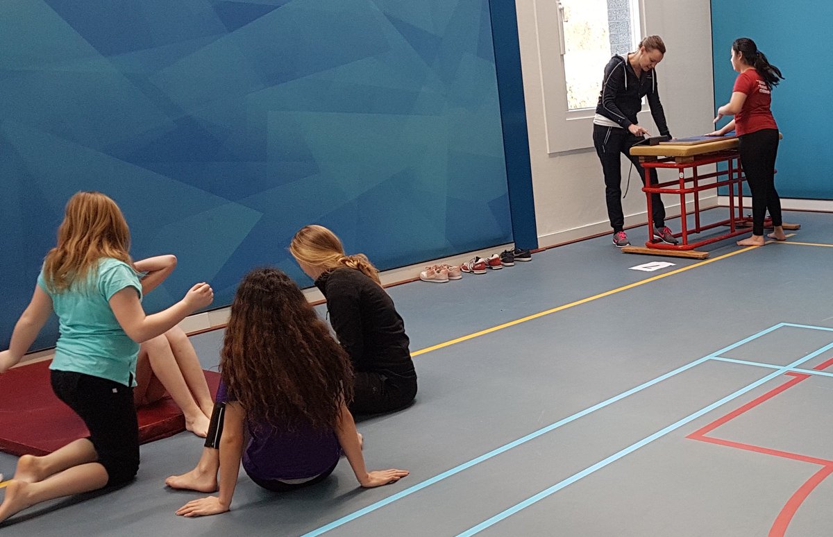 Vandaag zijn 2 plannen voor vervolgonderzoek in het bewegingsonderwijs ingeleverd bij <a href="/IXA_Amsterdam/">IXA_Amsterdam</a>. De eerste stappen voor RAAK-publiek aanvraag bij @kennisbundel zijn gezet. 

"Een grote reis begint met een eerste stap"

<a href="/HvABSV/">HvA BSV</a> #MotorischeAchterstanden #BeweeggedragInBeeld