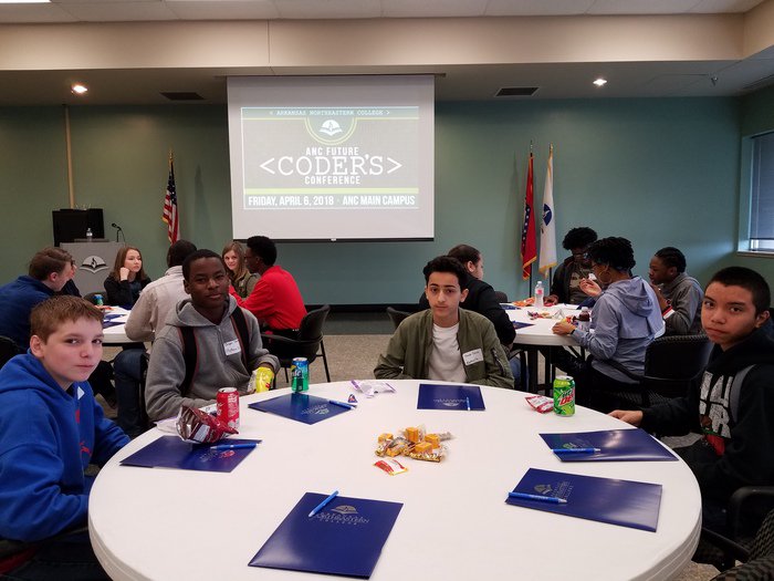BlyMiddle's tweet photo. BMS students attended a coding workshop at ANC. #BMSCodes https://t.co/5erXqbq51k