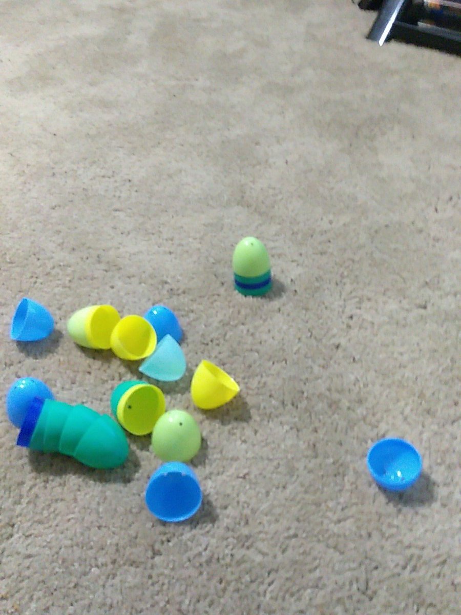 Bottle tweet media