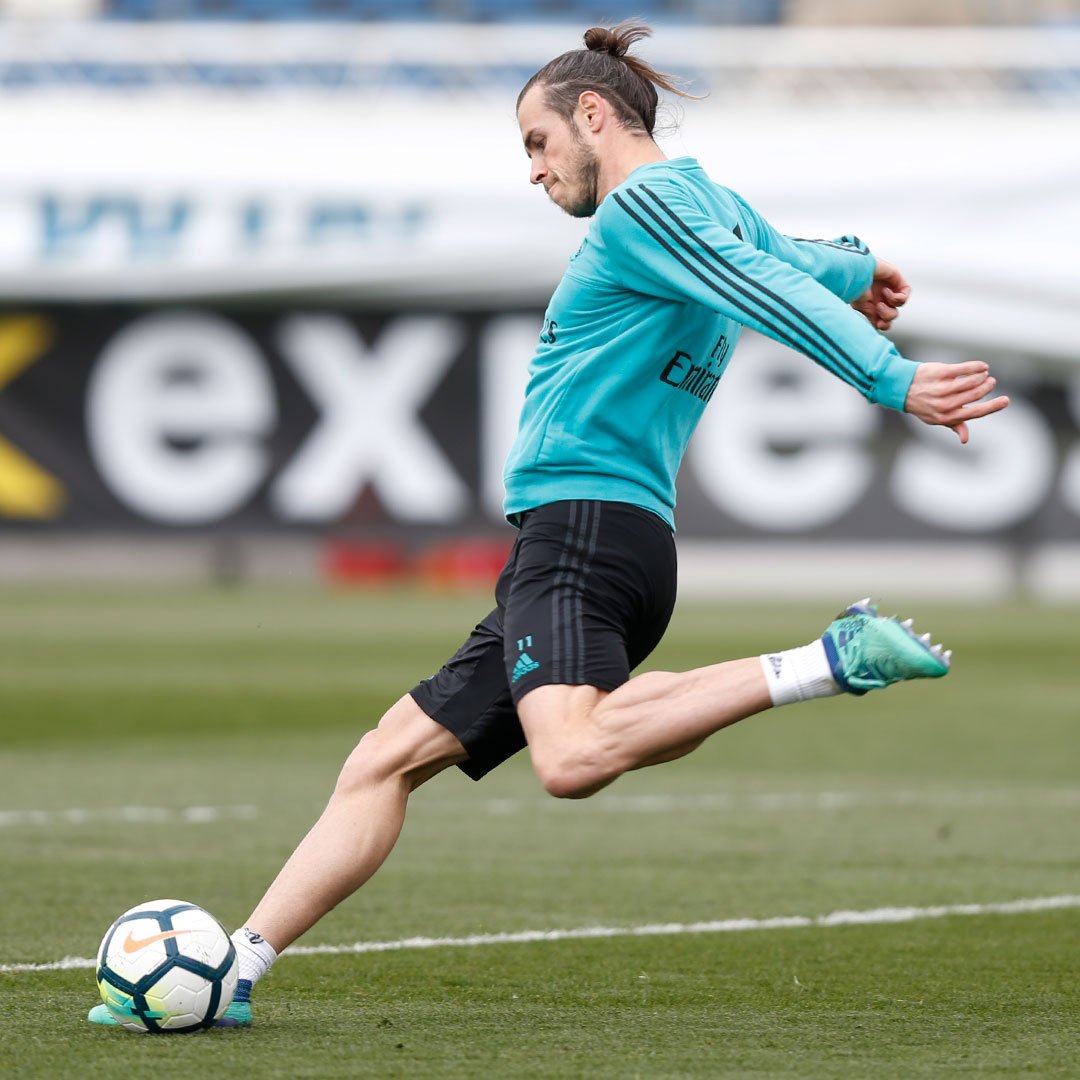 realmadrid's tweet photo. 🗓 ¡Dos días para el #RMDerbi!
#HalaMadrid https://t.co/Iw1I9RfYqo
