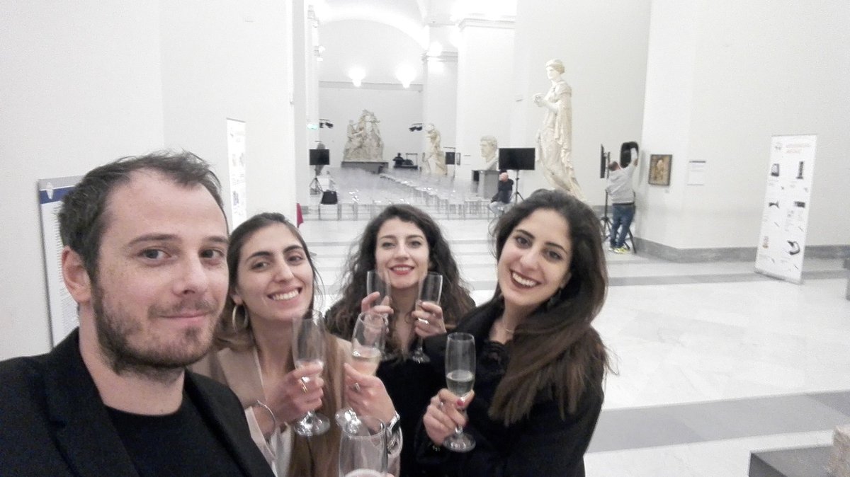 Davide_Potente's tweet photo. And the winner is...
#GoSud #Napoli #spot #sud #Pietramontecorvino #MANN #museo #video #contest #troupe #filmmaker #Puglia #Apulia #sceneggiatura #screenwriting #copywriter #copy #Bari #oggitipresentoimiei
@MiBACT https://t.co/IM97JkDzau