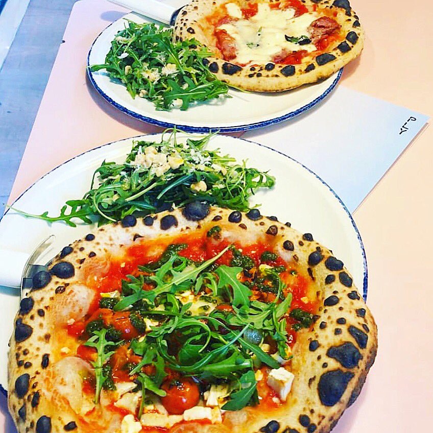 PLYMCR's tweet image. Back to overcast cloudy weather, gotta love this country 😂 Open for lunch stretching out some Pizzetta £6.50 lunch deals! Margherita, Capra or Salami! 🍕🥗🍕 #pizzaeveryday #goodbyespring