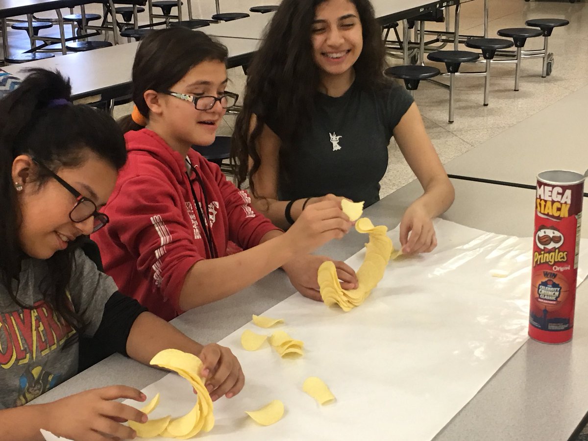 flkhenderson1's tweet photo. STEM students completing the Pringle challenge during stemtastic Thursday. #kmspanthers https://t.co/Kbdo1Qj5Fa