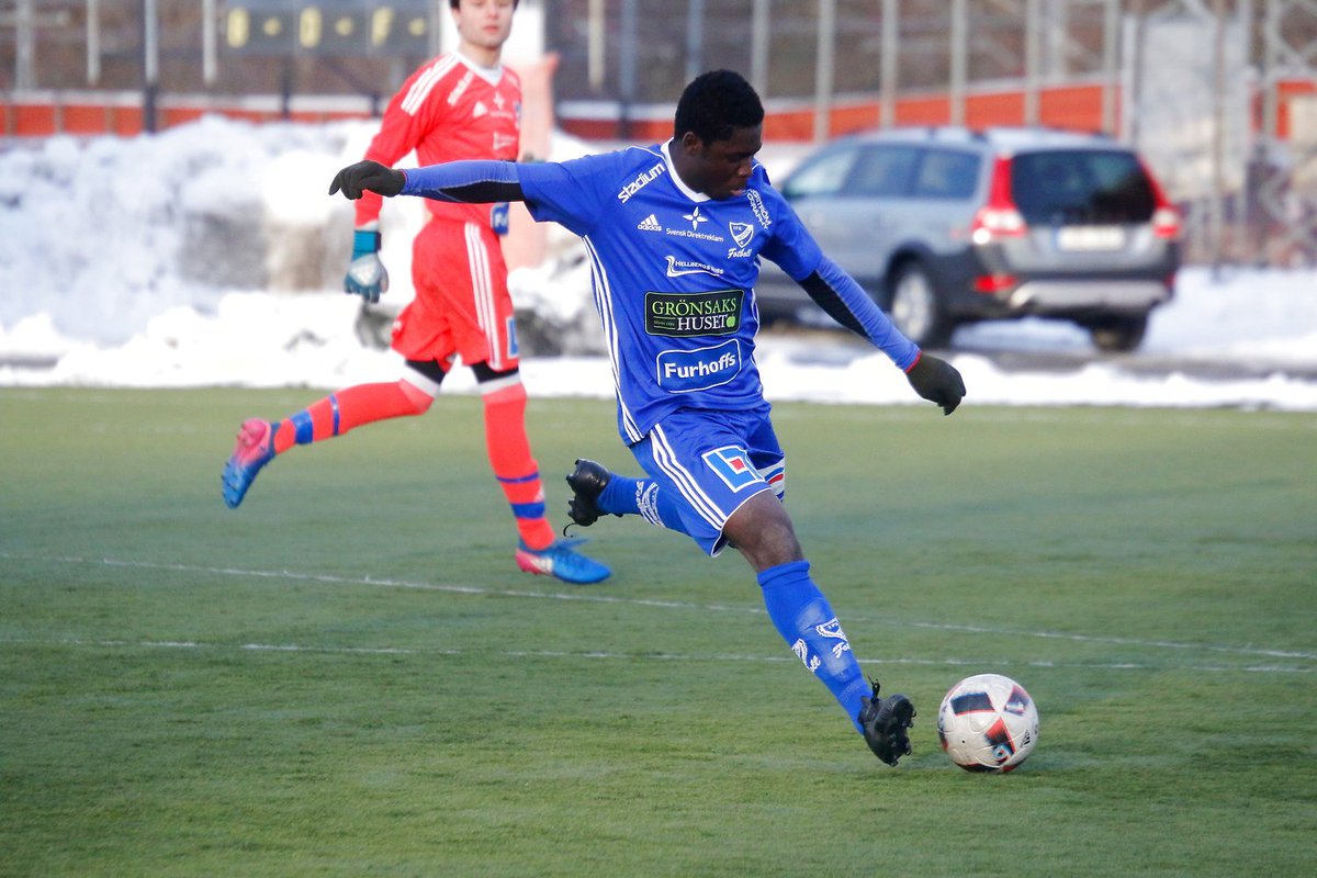 IFKSkovdeFK's tweet photo. Med åtta dagar kvar till seriepremiären så har vi pratat med ett av nyförvärven inför säsongen, Moise Mbengay. Om spel i ett nytt lag, säsongen som kommer och framtiden. #ifkskovde
https://t.co/pIseTnlj5b https://t.co/gaeQHqCr91