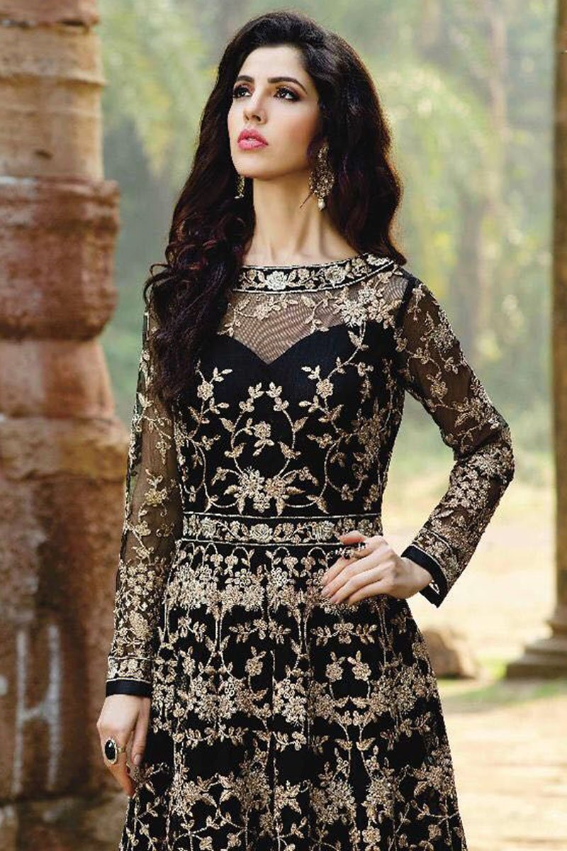 Latest dresses 4 shadi season Clearance