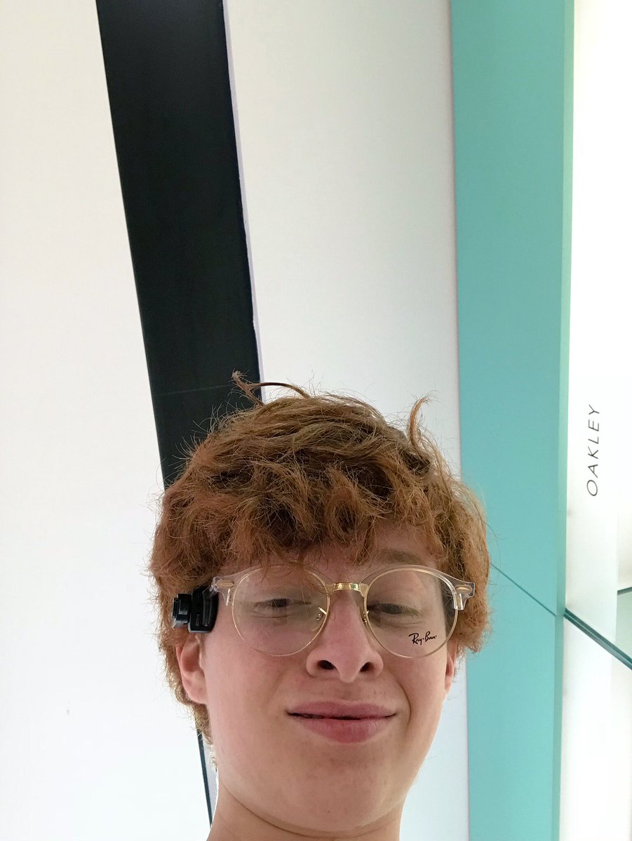 CAVETOWN's tweet photo. 👓? https://t.co/N2qJj2dEPf