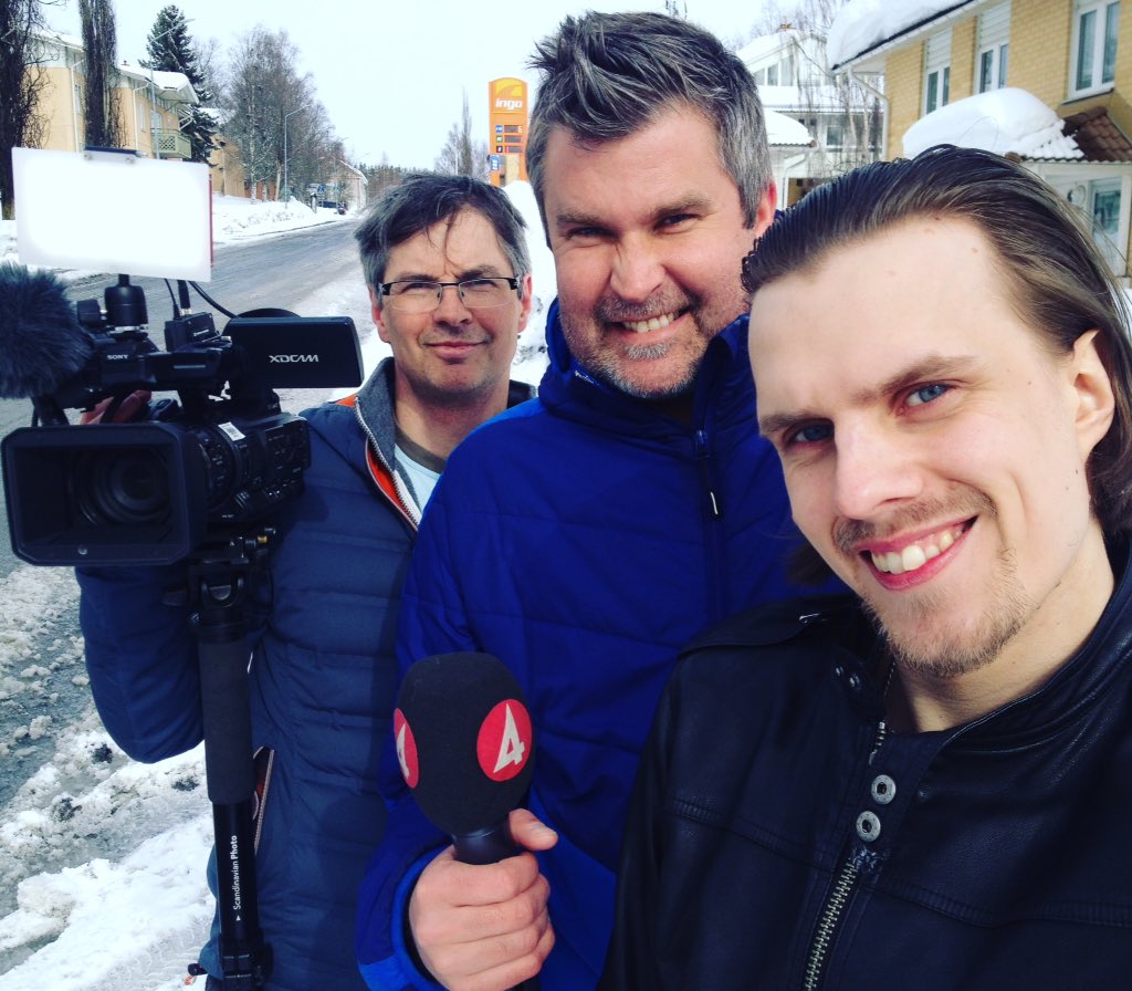 BobboStream's tweet photo. TV4 paid me a visit today :) https://t.co/CL2RYaEPJW