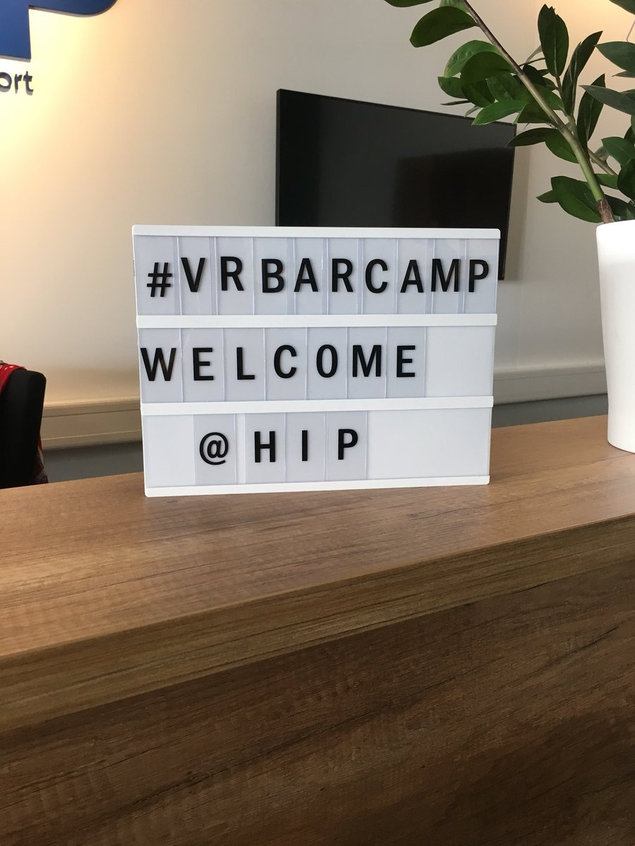 Wir twittern heute ab 14 Uhr live aus dem VR Barcamp im Philips Health Innovation Port! #vrbarcamp #hip