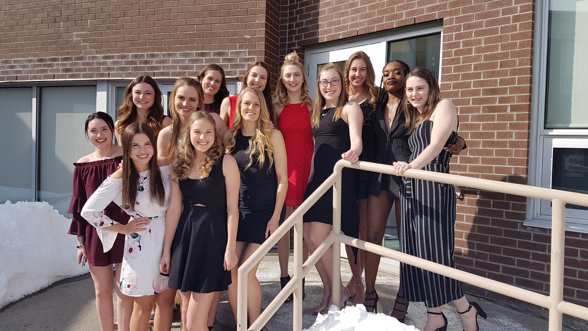LUXCTrack's tweet photo. Photos from the athletic banquet are now available on SmugMug. Last night included a surprise guest appearance by Gordie Chown from Amsterdam (c/o Facetime), and my favourite part - we had 27 Academic All-Canadians last year!! It's been a great season!!!
https://t.co/dy73bXuG1E https://t.co/P4qsF2OmGM