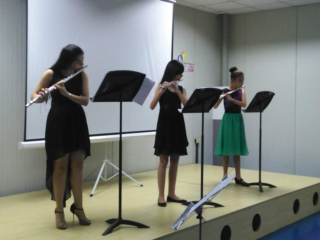 NucleoSanFco's tweet photo. Recital catedra de flauta del prof @enderburgos del @NucleoSanFco @elsistema @elsistemazulia_ #GraciasMaestroAbreu https://t.co/abTSAbOH7r