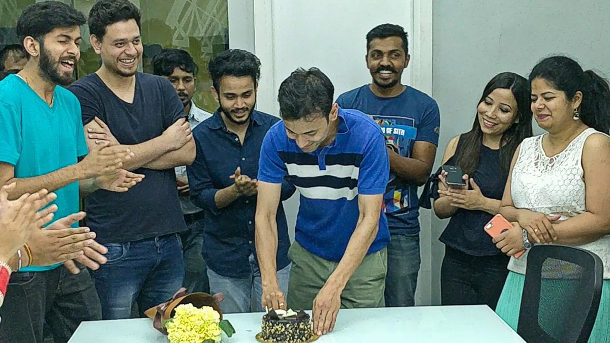 GrapesDigital's tweet photo. @HappydentGum Your kind gesture is so appreciated. This is how we celebrate success. #FridayFeeling #GrapesDigital #SparklingSmile https://t.co/7raa57xoFT