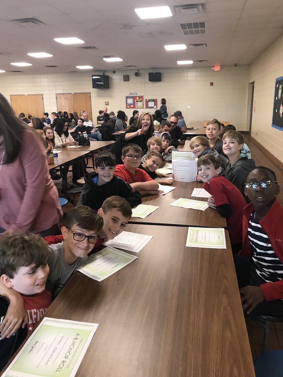 wrbspearpoint's tweet photo. Proud of Colby and the rest of his @grandviewymca soccer friends for being recognized for their academic achievements #colbyman #studentathletes #futuremustangs🐎 #teamvalor https://t.co/UY0csya4bS
