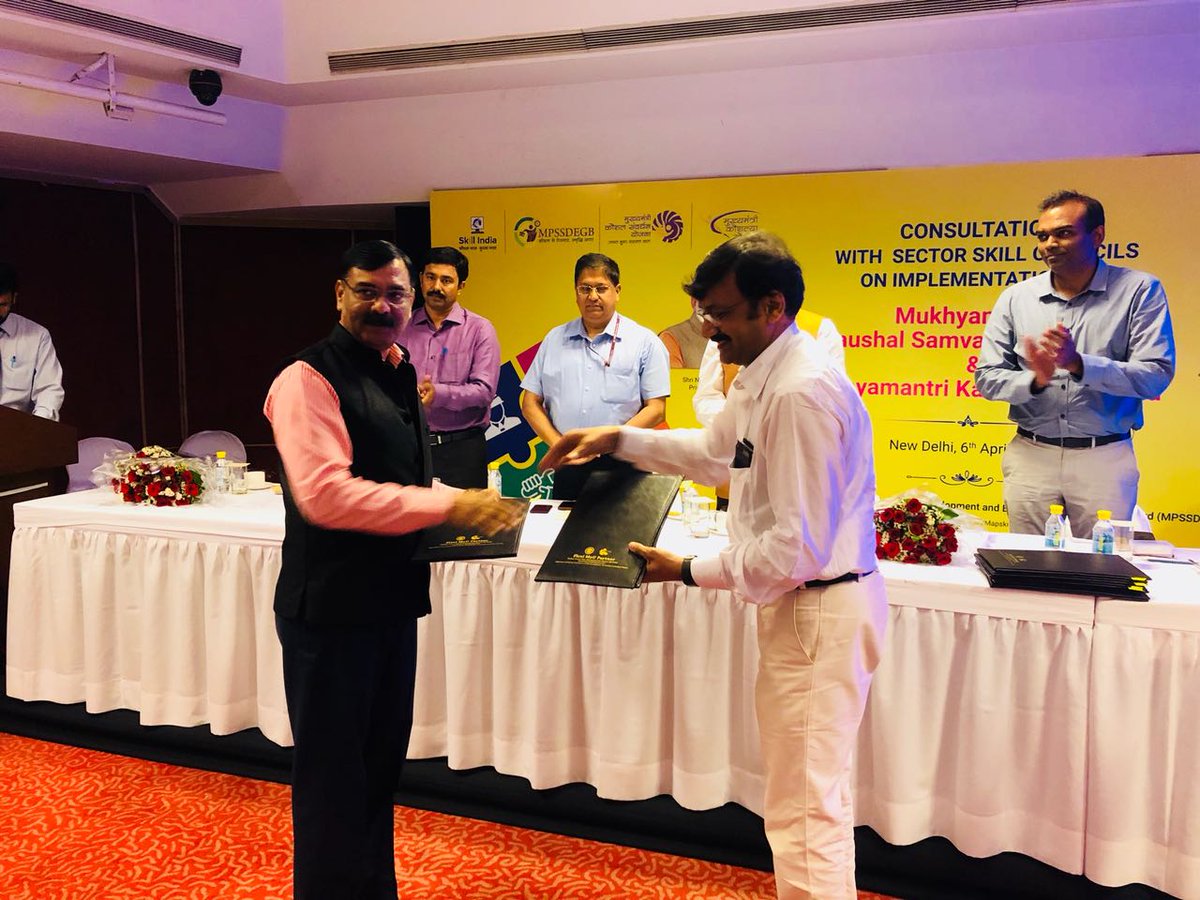 MEPSCindia's tweet photo. Glimpses: @MEPSCindia was invited for the Workshop on implementation of #MMKSY and #MMKY schemes.
#MEPSC @pokhi106 @MSDESkillIndia @narendramodi @NSDCINDIA @JayantKrishnaIN @jha_anand_mohan @PMOIndia @RajeshAgrawal94 @manish__kumar @AnantkumarH @ILFSSkills @nisharsingh https://t.co/4pQO1ZjSIU