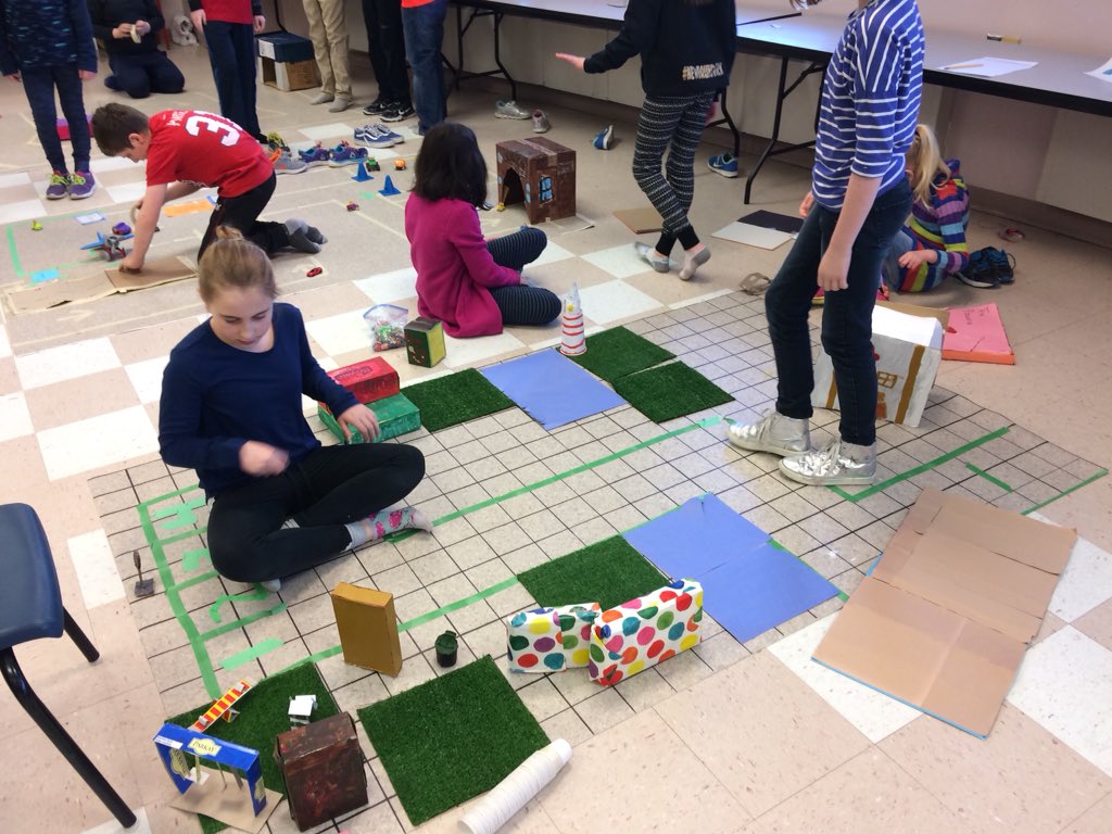 jeffwhipple's tweet image. It’s Dash robot coding day @psslearning ... grade 5s are busy setting up their coding mats for the k-4 students!! @brilliant_labs #dashbot @ASDWLimelight