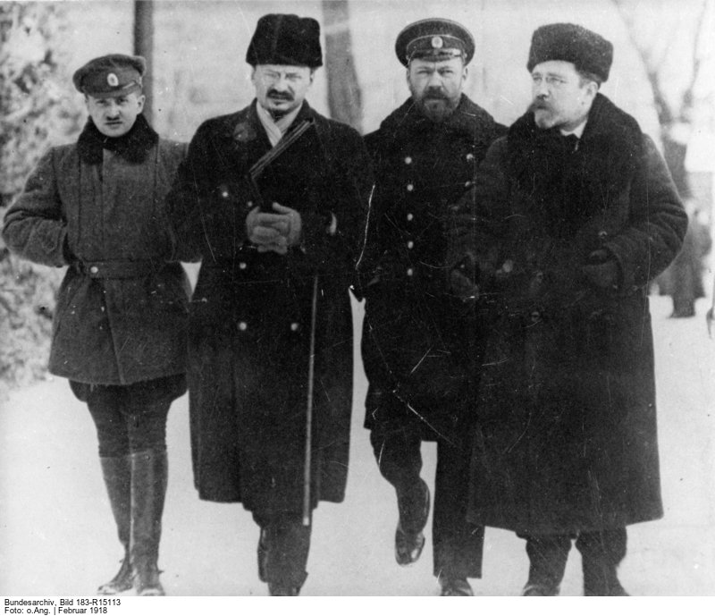 ArchivesPortal's tweet photo. #featdoc are back thanks to #Bundesarchiv  "The Treaty of Brest-Litovsk" of 3 March 2018 peace talks between #Russia and the Central powers after #RussianRevolution #WorldWarI #archivesportaleurope 

https://t.co/vTzfF1xQta https://t.co/QZxsE4b4kK