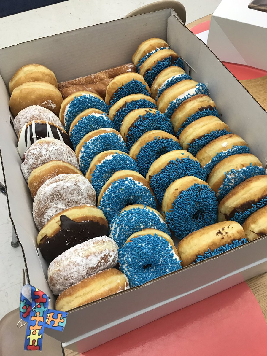 laurarich124's tweet photo. Ss are ready to serve coffee, tea, and donuts to our Ts. Working on so many important skills while also celebrating Autism Awareness! #autismawareness #pvslearns #uniquelearners https://t.co/Jge7AbTL4W