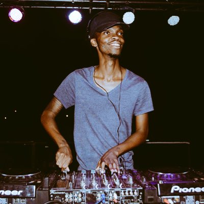 LouisLunch_SA's tweet image. #NewProfilePic