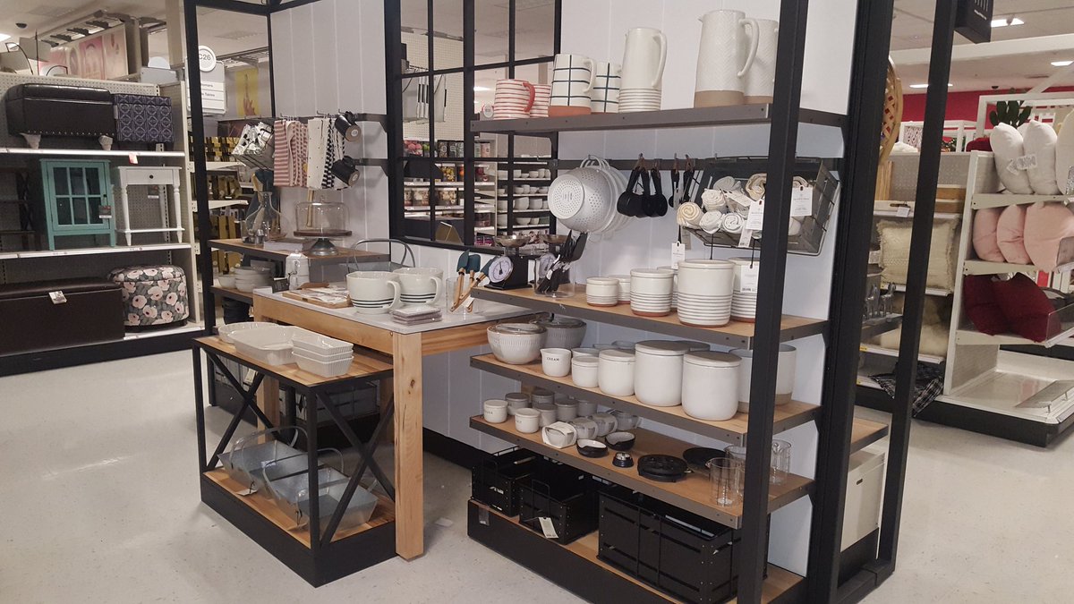 JaclynMHill's tweet photo. ABSOLUTELY LOVE HEARTH AND HAND!! #Hearthandhand #D117Gainessales @jamaal_edwards @A_Leigh_ @Gregory7749 @HamptonT1515 https://t.co/ZtxfwpoWBp