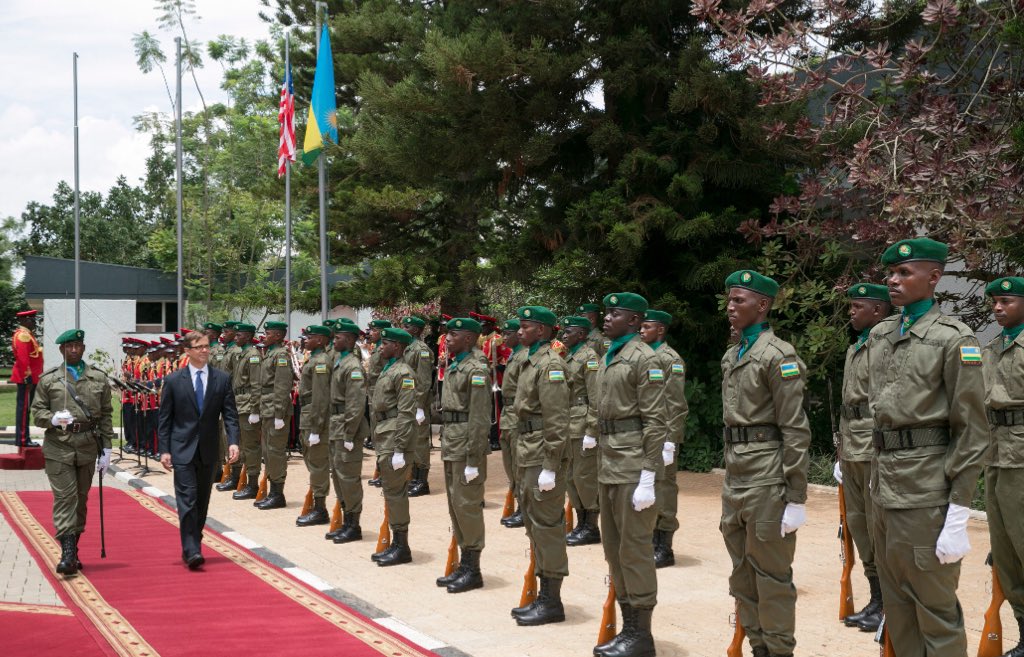 UrugwiroVillage's tweet image. President Kagame receives credentials of new US Ambassador to Rwanda, Peter H. Vrooman.