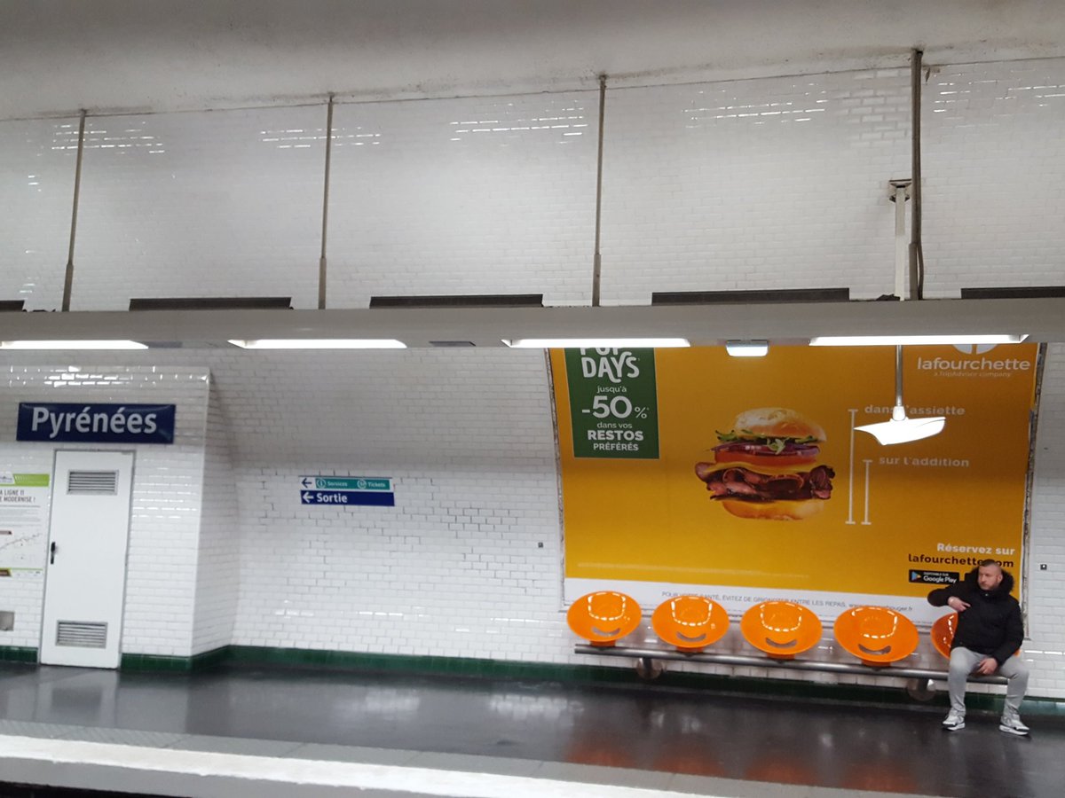 FPoissonnet's tweet photo. Les #PopDays de @LaFourchetteMmm c est aussi dans le métro! Classe! https://t.co/3ruFo4x1DR