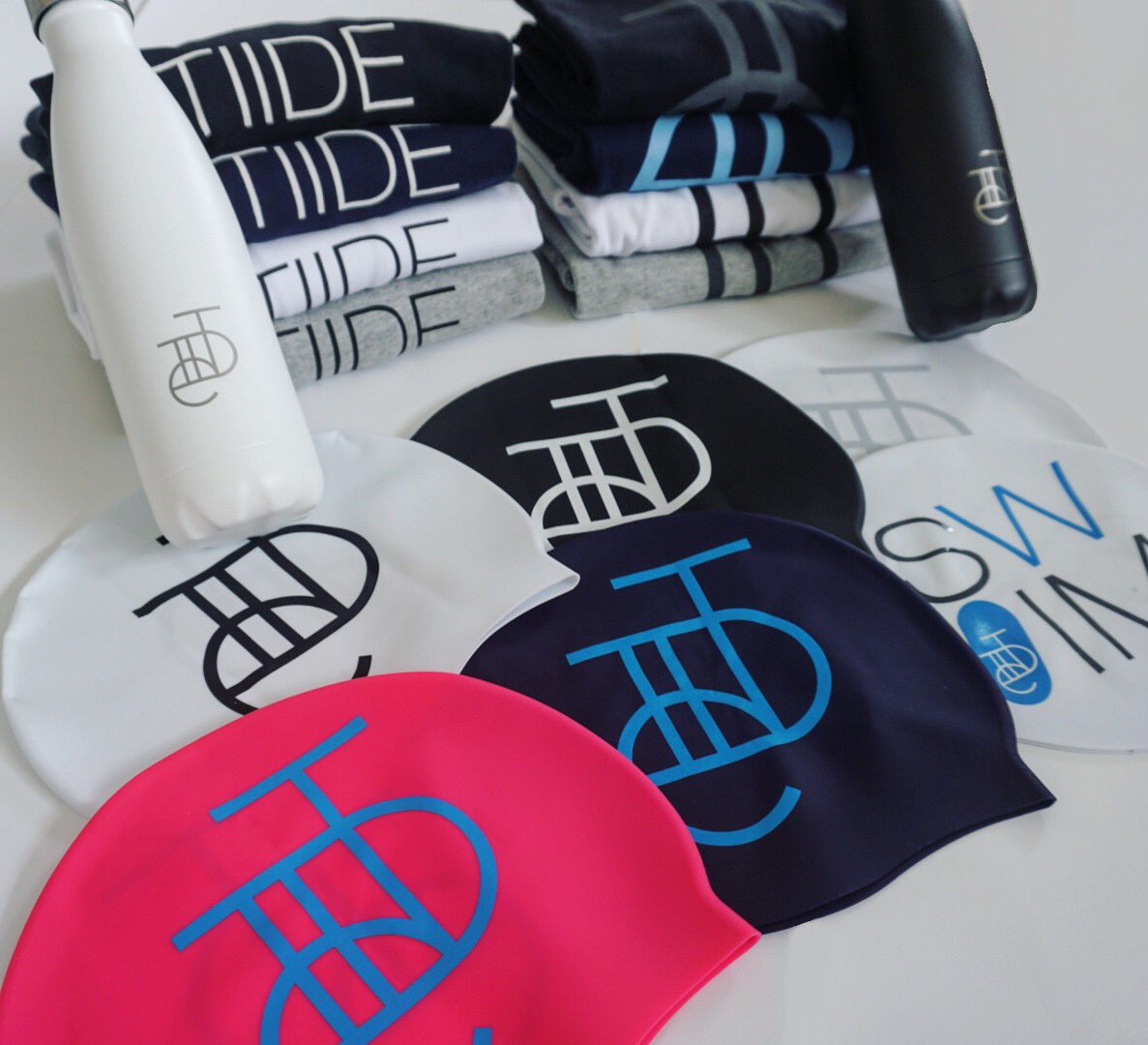 tiideswim's tweet photo. We are running a special Gold Coast deal! It runs until the 10th April when the swimming comes to a close. If you buy any one of the Tiide T-Shirts you get a free swim cap. If you buy any two or more T-Shirts you get a free Tiide x Chilly’s bottle aswell! https://t.co/xkKq6MXwRP https://t.co/feqWe8Kbkh