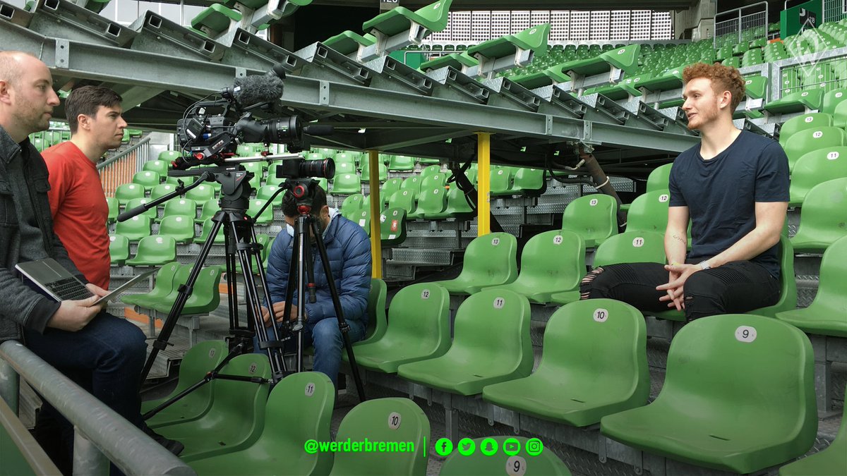 werderfrauen's tweet photo. Mehr vom Besuch des @ussoccer_mnt bei @joshsargent gibt es in der neuen Folge #WerderTV Inside 👉 https://t.co/sBFjO2UaRK #WerderU23 #Werder https://t.co/pX5z9gAyey