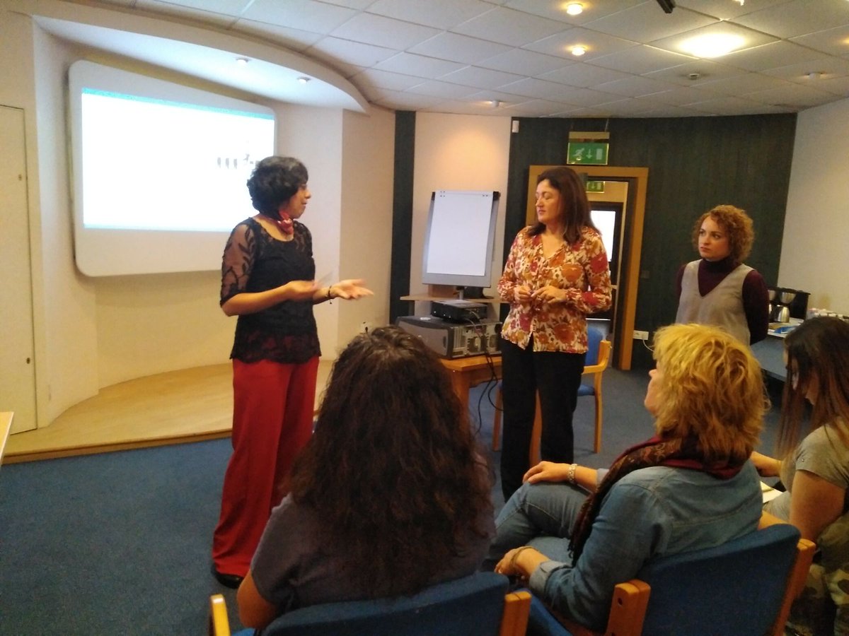 molerofrancisca's tweet photo. Yesterday 20 wonderful people from @ACH_AndExt attended to a EMPLOYMENT WORKSHOP organised by HR Spain. Proud to be part of this awesome initiative, belonging to our monthly solidarity campaigns 2018. #dperfectservice #diamondexperiences @ACH_AndExt @diamondresorts @AndreaVDRI https://t.co/fswgTBkWRn