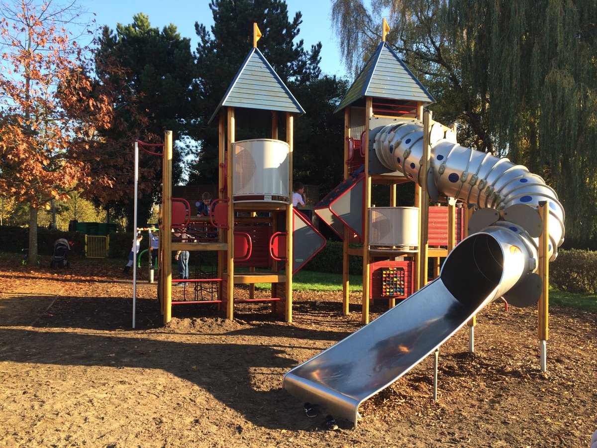 carlamayday's tweet photo. People's individual situations and their commitments need to be acknowledged! Isn't that a 'personalized' (&amp; practical) approach to coaching? Happy that @MaydayTrust promote this! "Yes, we can meet in the park with your child if this works for YOU.' #accessiblecoaching #pts #ynot https://t.co/SDWSXeoVFr