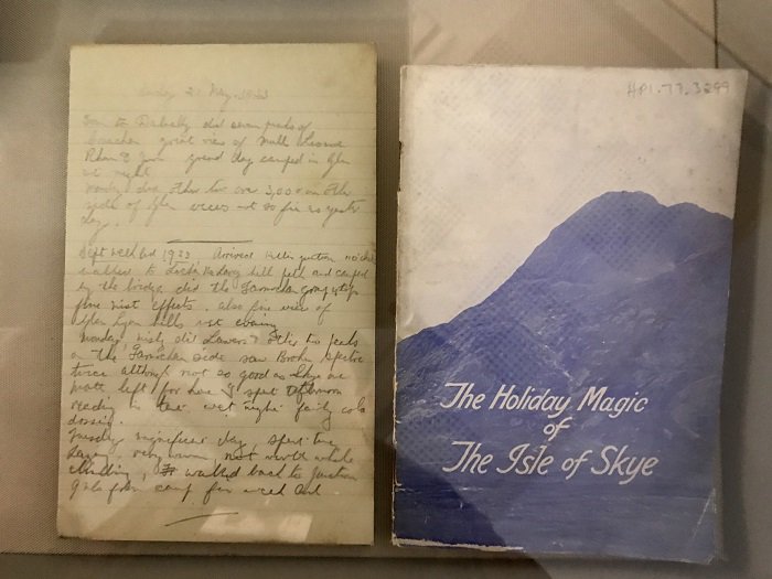nlskelvinhall's tweet photo. Another find from our exhibition space for today's #Archive30 - a diary entry by none other than Tom Weir.
This entry was written when he was a young man - he would of course later go on to present #WeirsWay
Also pictured is a 1935 booklet about the Isle of Skye. https://t.co/F1QiDAYk19